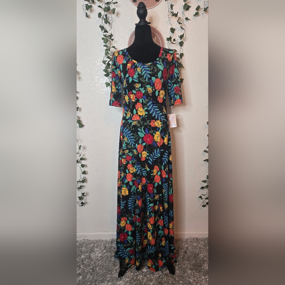 Floral Maxi Dress with Short Sleeves